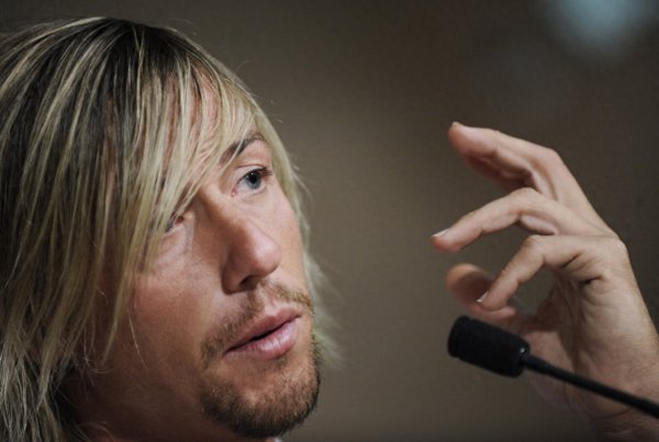 68配资 支持老东家! 古蒂、赫迪拉预测皇马新赛季夺冠, 姆巴佩最佳射手